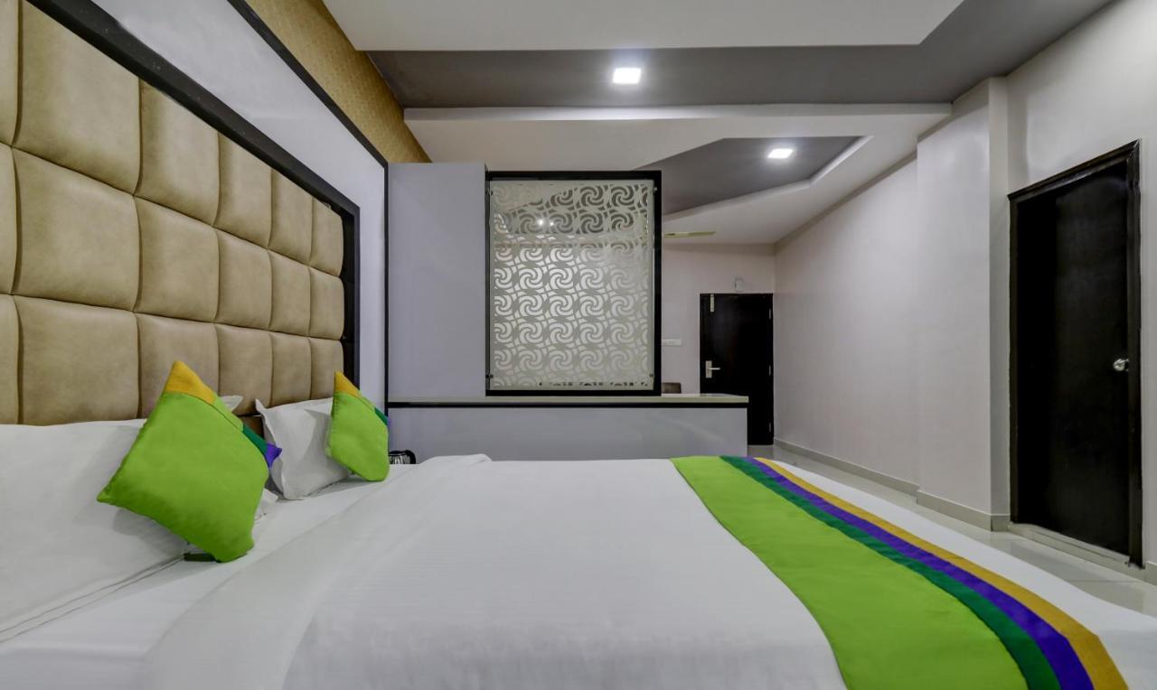 Treebo Sahara Suites 750 M From St Johns Medical College And Hospital บังกาลอร์ ภายนอก รูปภาพ